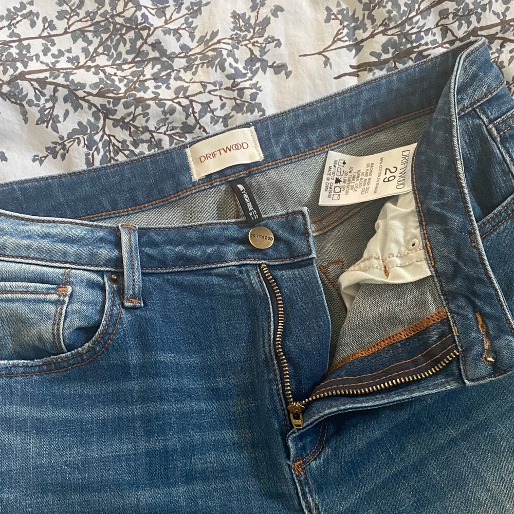 DRIFTWOOD Audrey High Rise Jeans. 29. Hard to find straight leg.